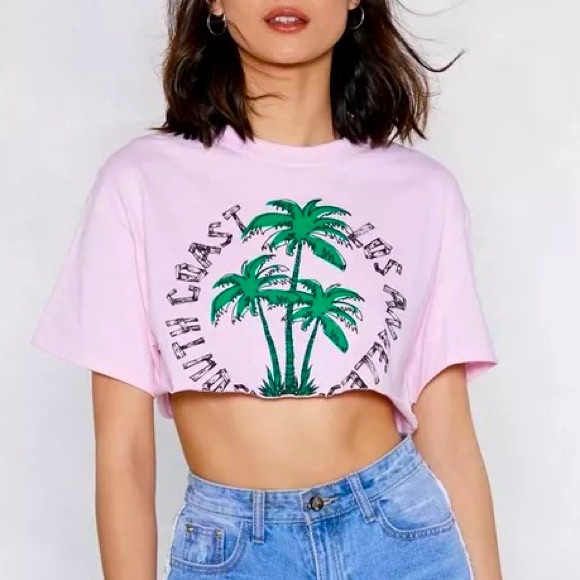 NASTY GAL Los Angeles Cropped Pink Graphic Tee - Picture 1 of 6